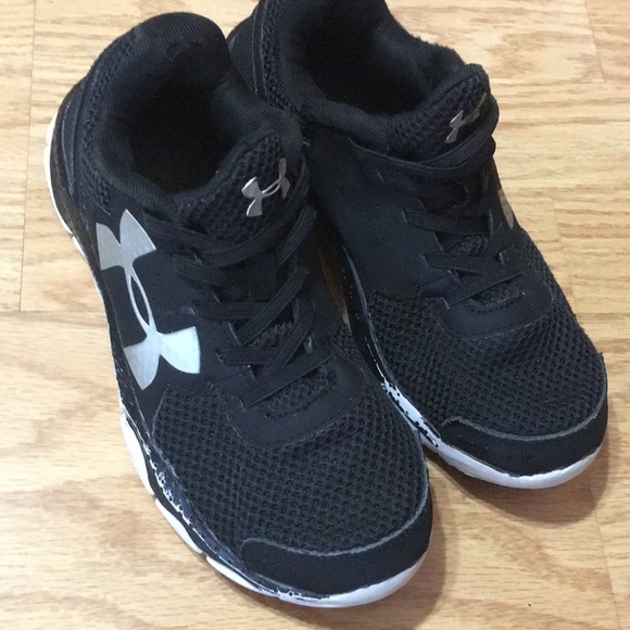 under armor kids sneakers